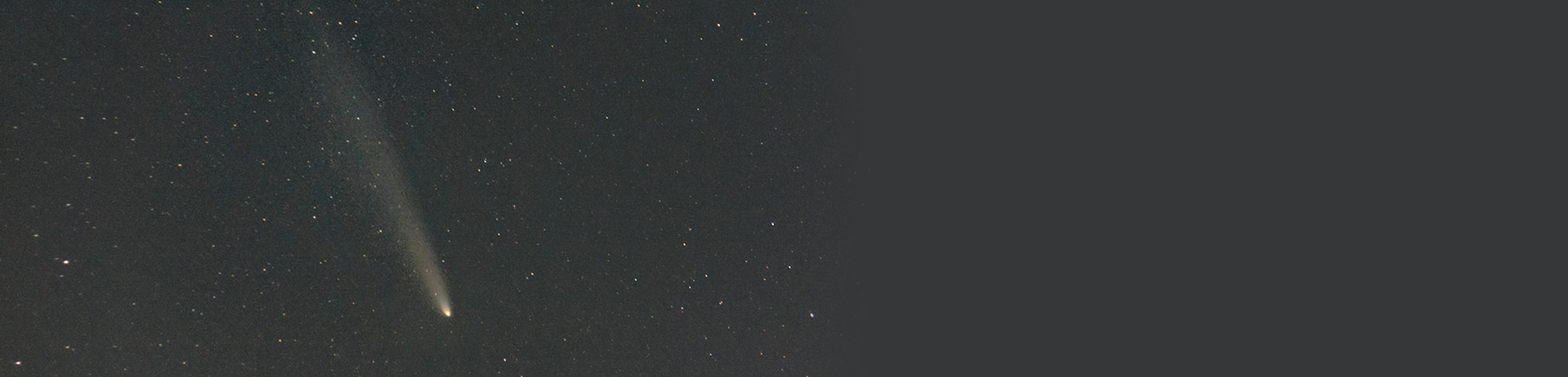 دنباله‌دار در آسمان شب
