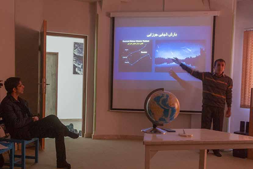 سخنرانی حمیدرضا حمید درباره بارش شهابی جوزایی
